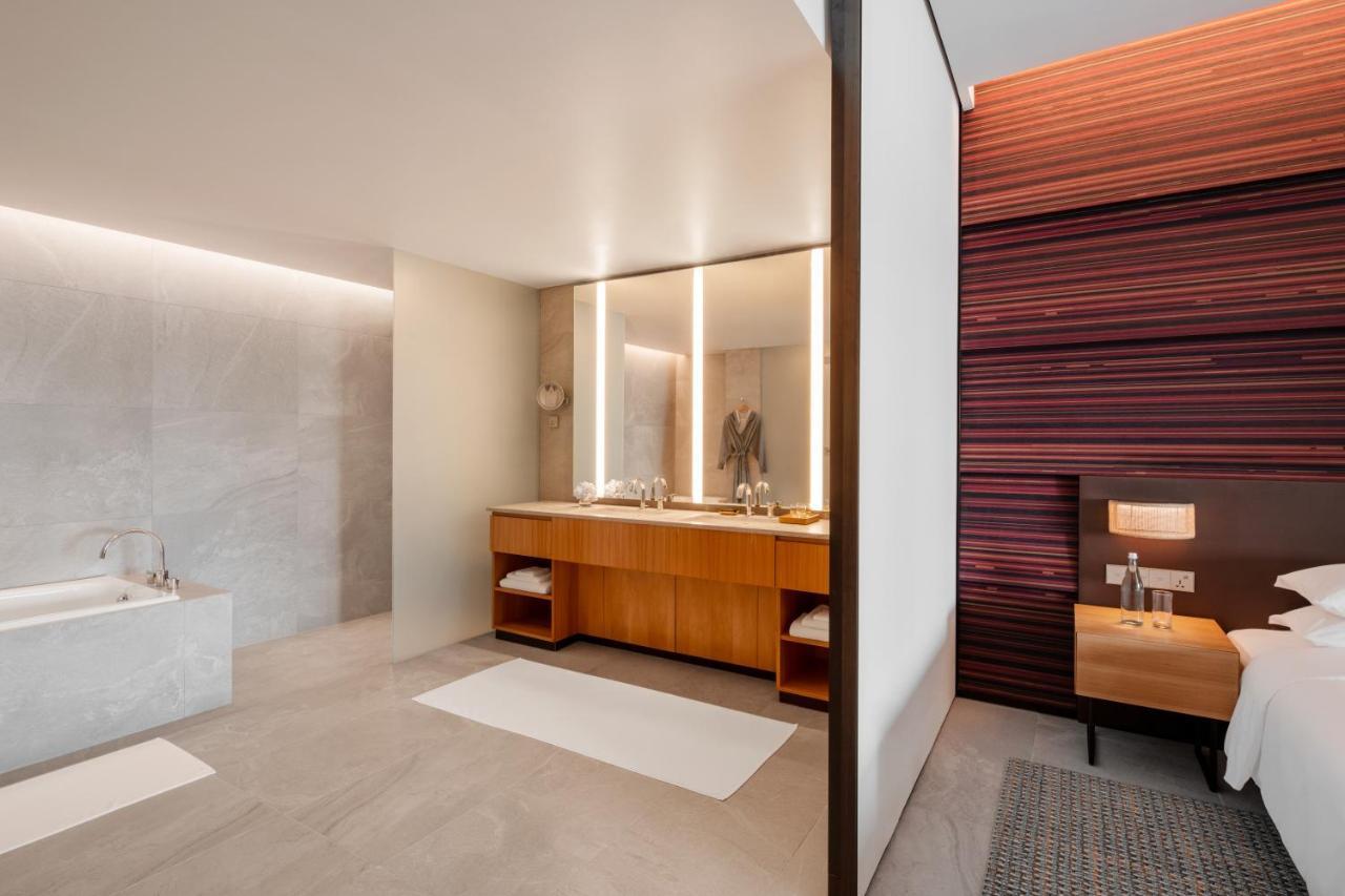 Hyatt Centric Hotel 5*